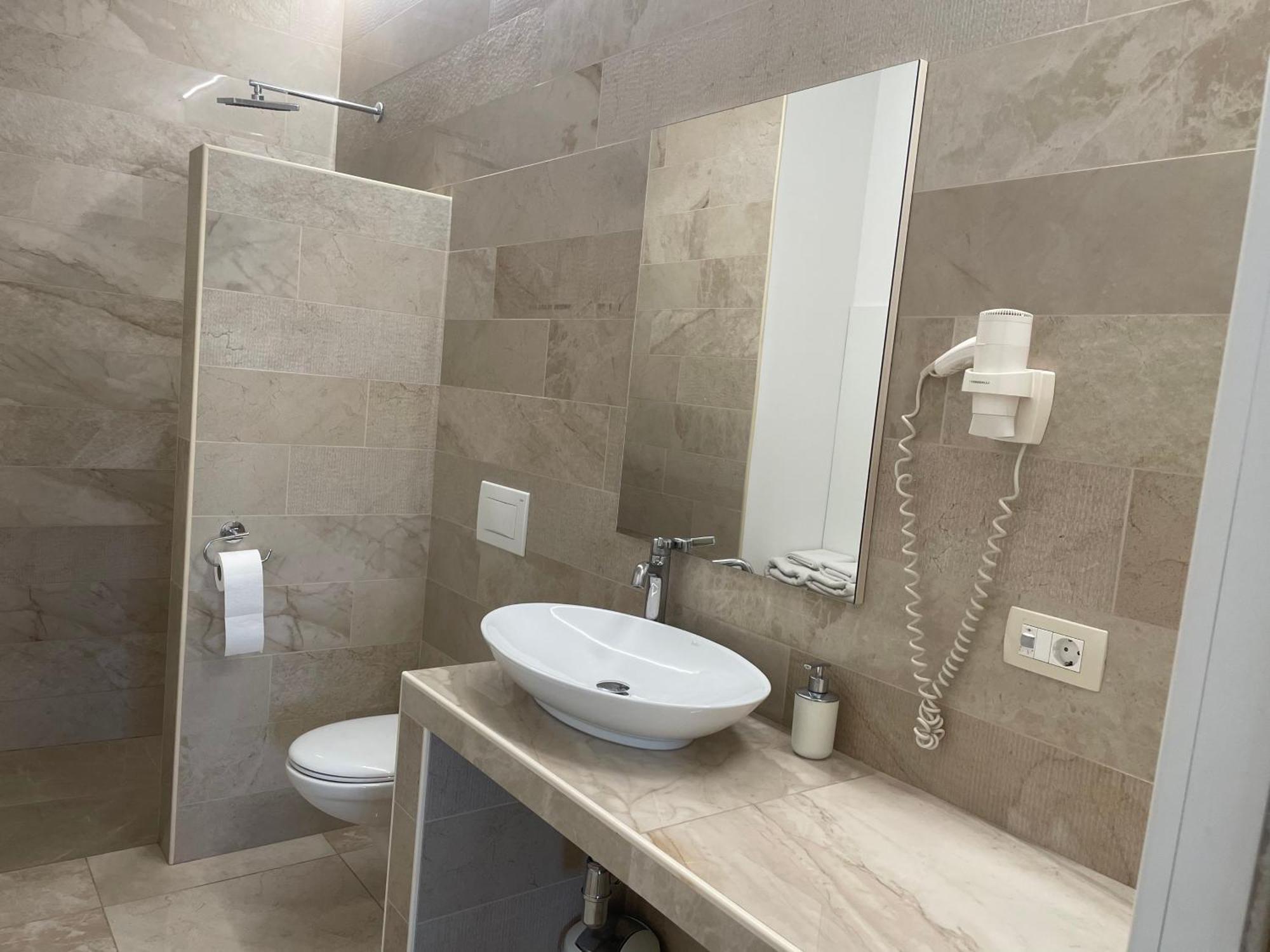 Rooms&Apartments Lisjak Koper Eksteriør bilde